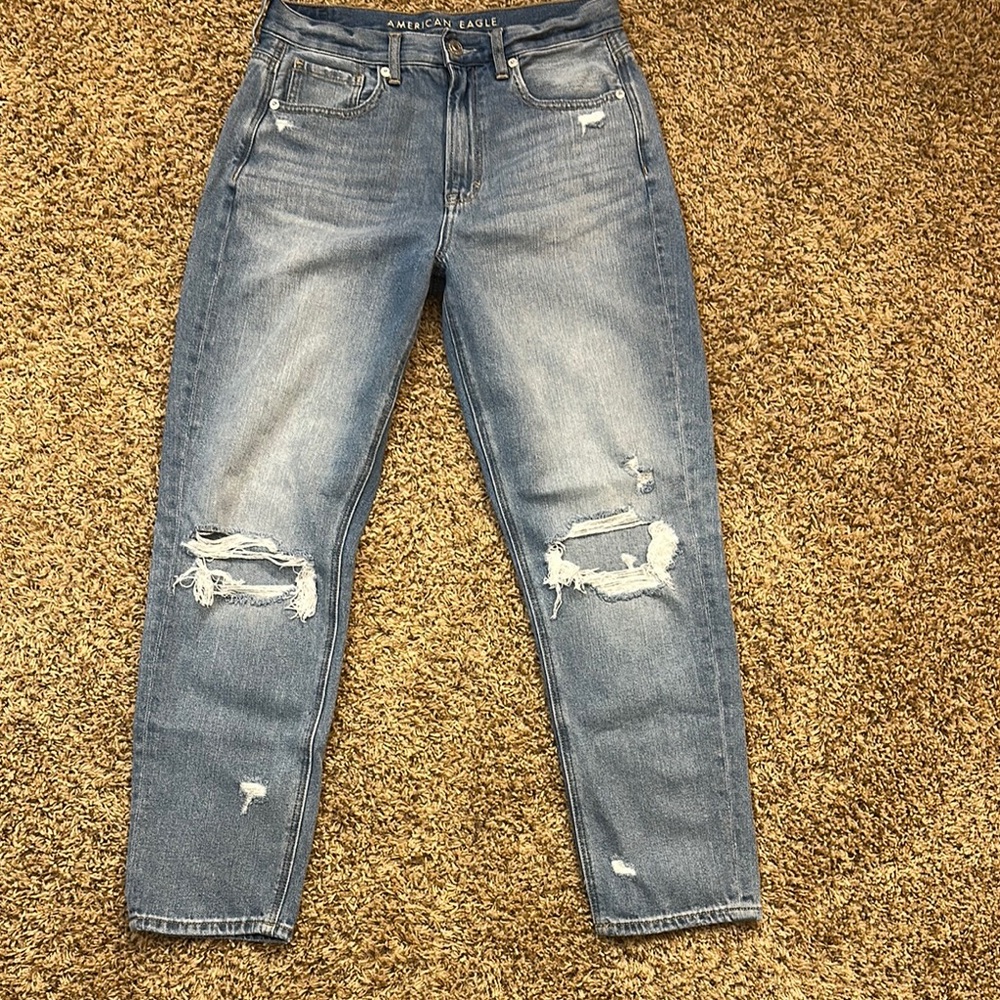 American Eagle Distressed Blue Jeans